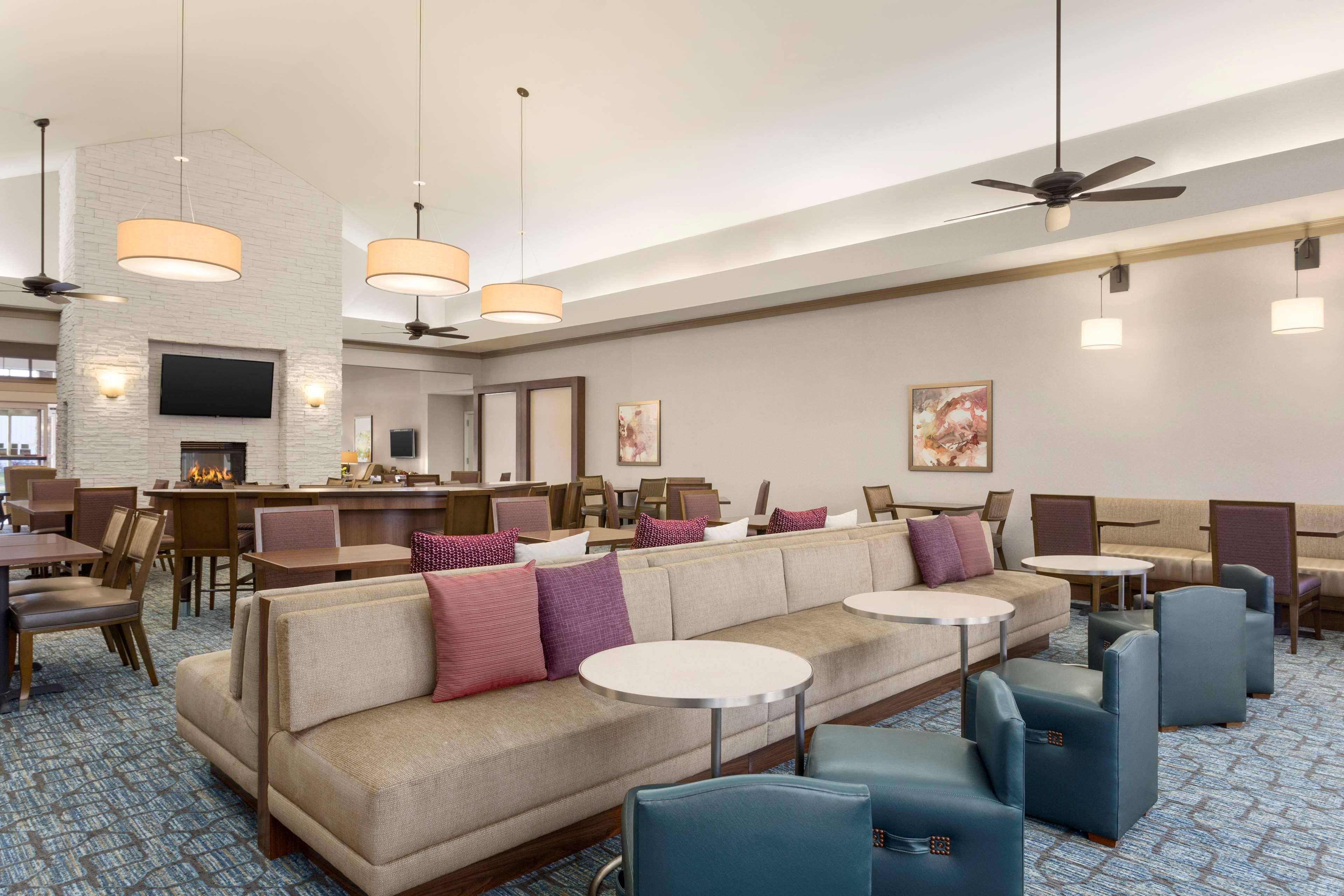 Homewood Suites By Hilton Fargo Exterior photo